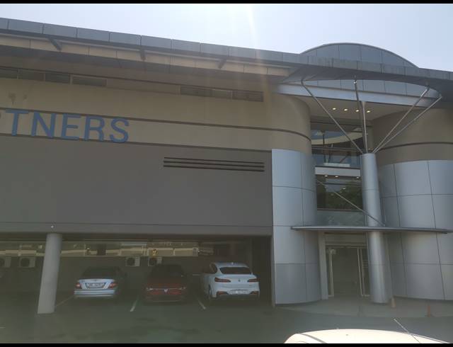 226M² OFFICE TO LET IN WESTVILLE